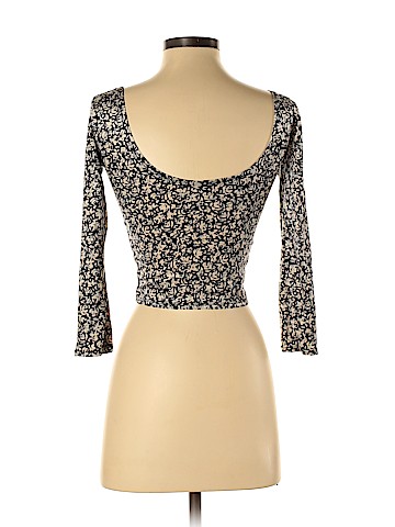 Hollister 3/4 Sleeve Top (view 2)