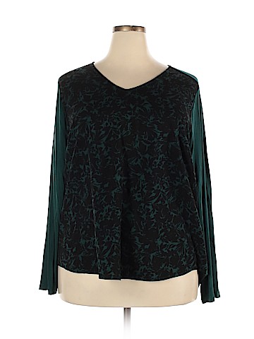 Croft & Barrow Long Sleeve Blouse (view 1)