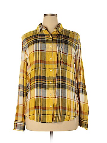 Aeropostale Long Sleeve Button-Down Shirt (view 1)