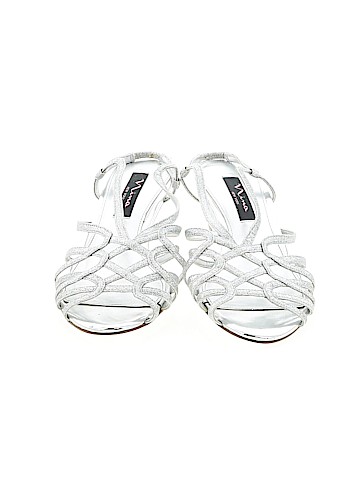 Nina Wedges (view 2)