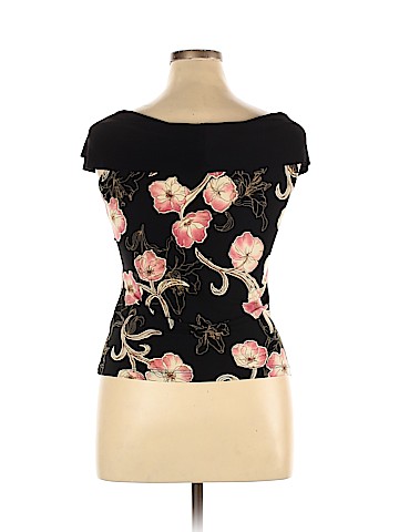 Suzie In The City Sleeveless Top (view 2)