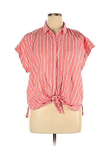 Abercrombie & Fitch Sleeveless Button-Down Shirt (view 1)
