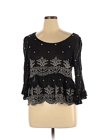 American Eagle Outfitters 3/4 Sleeve Top (view 1)