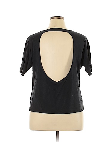 Fabletics Active T-Shirt (view 2)