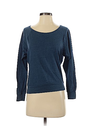 Victoria's Secret Pink Long Sleeve T-Shirt (view 1)