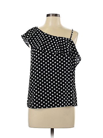 Monteau Sleeveless Blouse (view 1)