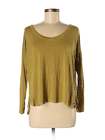 American Eagle Outfitters Long Sleeve T-Shirt (view 1)