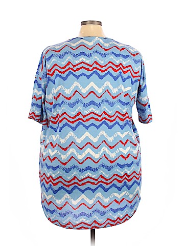 Lularoe Short Sleeve T-Shirt (view 2)