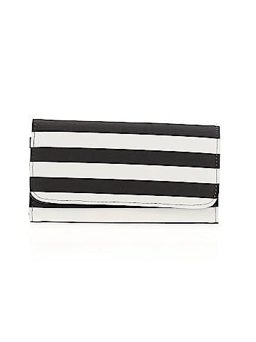 Kut from the Kloth Wallet (view 1)