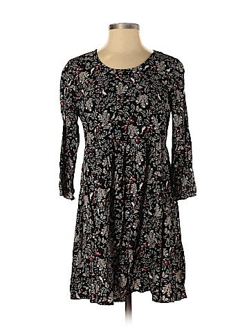 Old Navy Casual Dress (view 1)