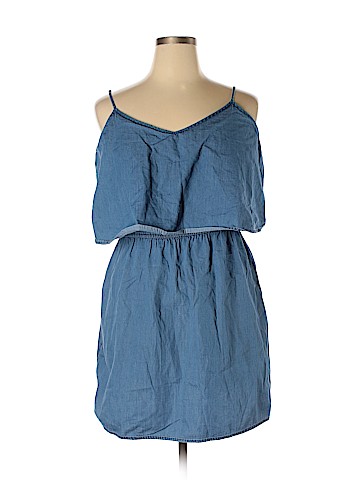 Old Navy Casual Dress (view 1)