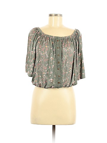 Mudd Short Sleeve Top (view 1)