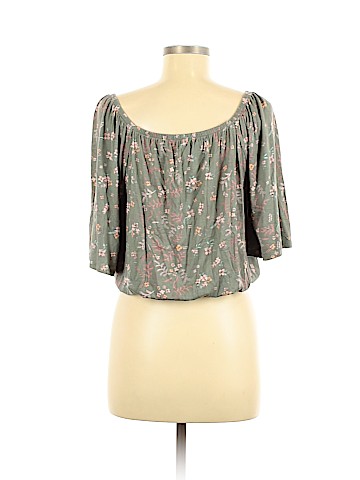 Mudd Short Sleeve Top (view 2)