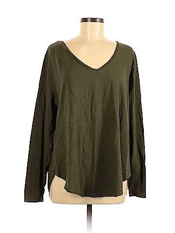 Old Navy Long Sleeve T-Shirt (view 1)