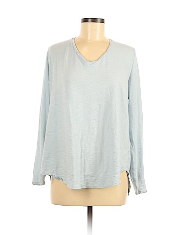 Old Navy Long Sleeve T-Shirt (view 1)