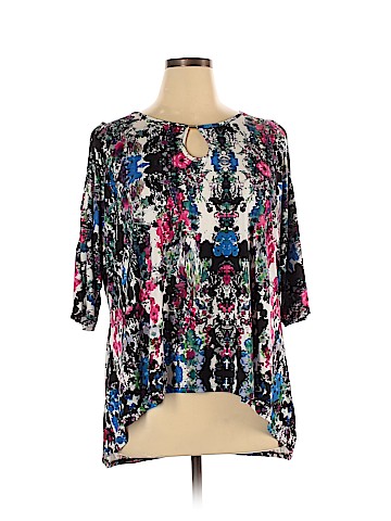 Robert Louis Short Sleeve Top (view 1)