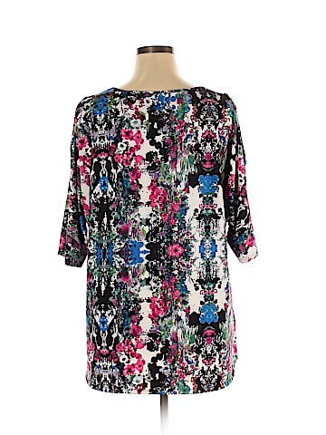 Robert Louis Short Sleeve Top (view 2)