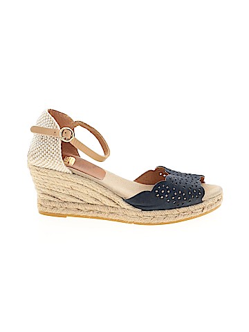 Kanna Wedges (view 1)