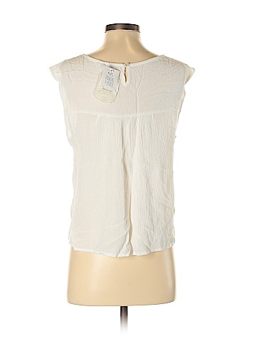 Patrons of Peace Sleeveless Blouse (view 2)