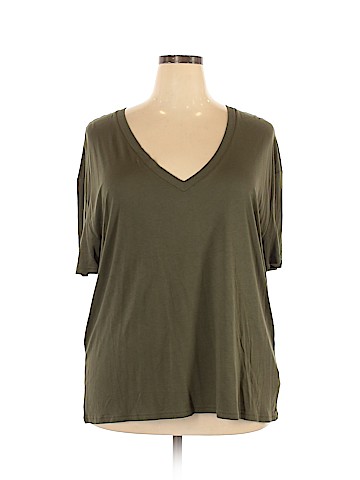 Old Navy Short Sleeve T-Shirt (view 1)