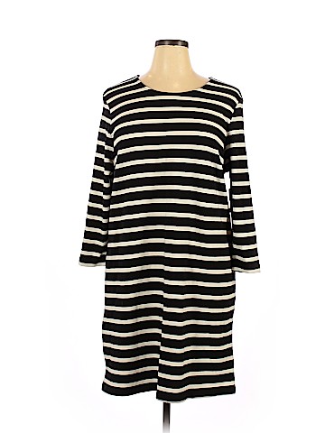 Old Navy Casual Dress (view 1)