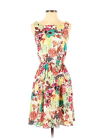 Alice + Olivia Casual Dress (view 1)