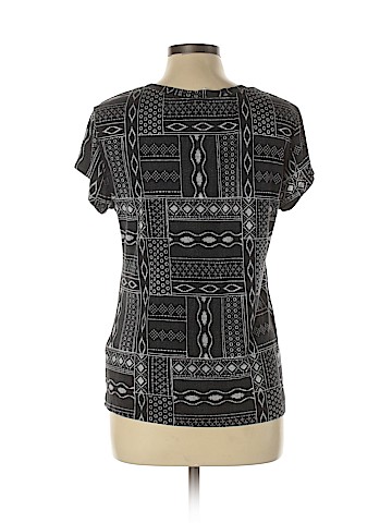 H&M Short Sleeve T-Shirt (view 2)