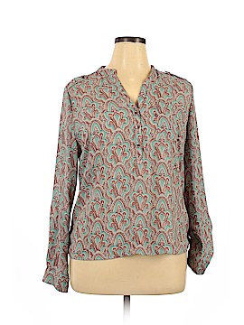 The Limited Outlet Size XL