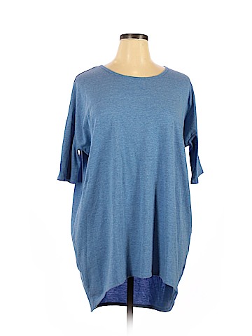 Lularoe Short Sleeve T-Shirt (view 1)