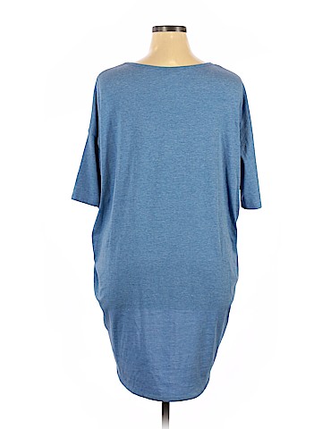 Lularoe Short Sleeve T-Shirt (view 2)