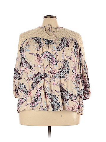 a.n.a. A New Approach 3/4 Sleeve Blouse (view 1)