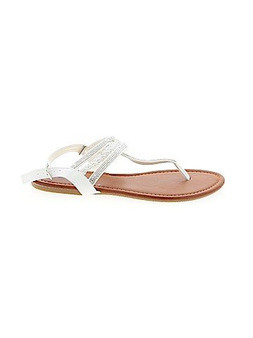 Daisy Fuentes Sandals (view 1)
