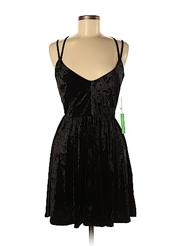 Forever 21 Casual Dress (view 1)