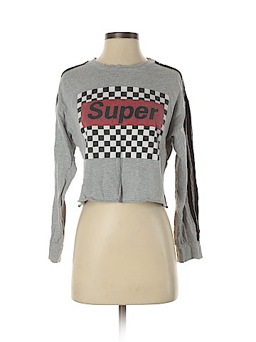 Charlotte Russe Long Sleeve T-Shirt (view 1)