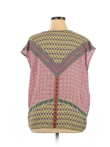 Lucy & Laurel Short Sleeve Blouse (view 2)