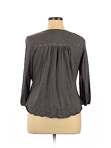 American Eagle Outfitters 3/4 Sleeve Top (view 2)