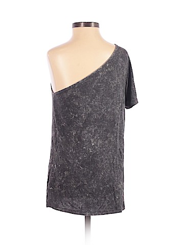 American Eagle Outfitters Short Sleeve Top (view 2)