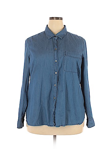 Old Navy Long Sleeve Button-Down Shirt (view 1)