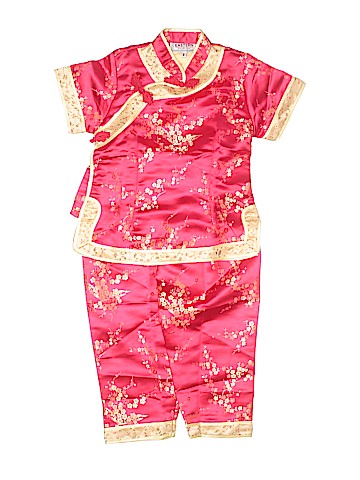 Eastern Collection Short Sleeve Blouse (view 1)