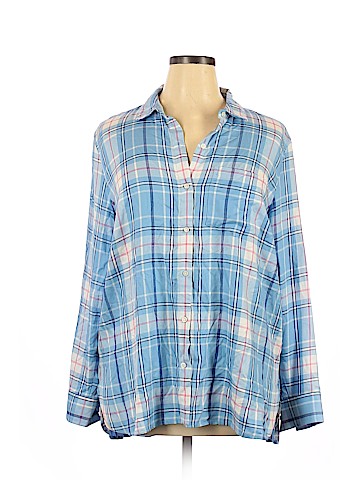 Old Navy Long Sleeve Button-Down Shirt (view 1)