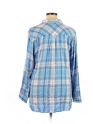 Old Navy Long Sleeve Button-Down Shirt (view 2)