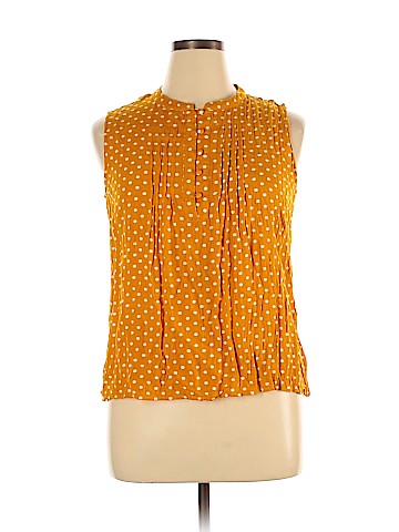 Fun2Fun Sleeveless Blouse (view 1)