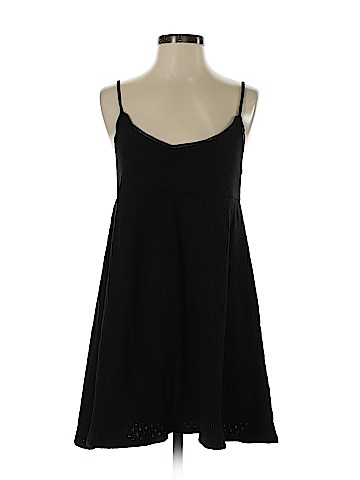 Urban Outfitters Casual Dress (view 1)