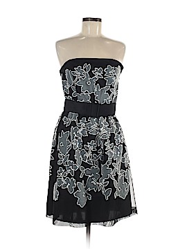 White House Black Market Size 6