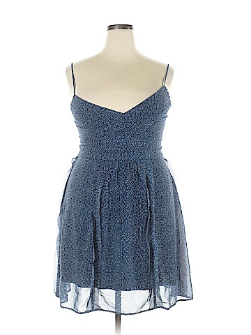 American Eagle Outfitters Casual Dress (view 1)