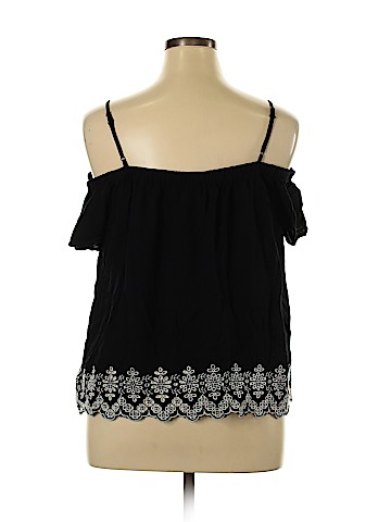 Old Navy Short Sleeve Top (view 2)