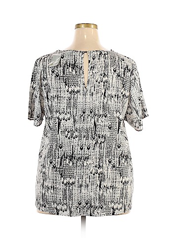 Forever 21 Short Sleeve Blouse (view 2)