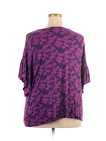 Ava & Viv Short Sleeve T-Shirt (view 2)