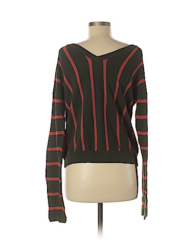 Forever 21 Pullover Sweater (view 2)