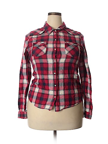 Mossimo Supply Co. Long Sleeve Button-Down Shirt (view 1)